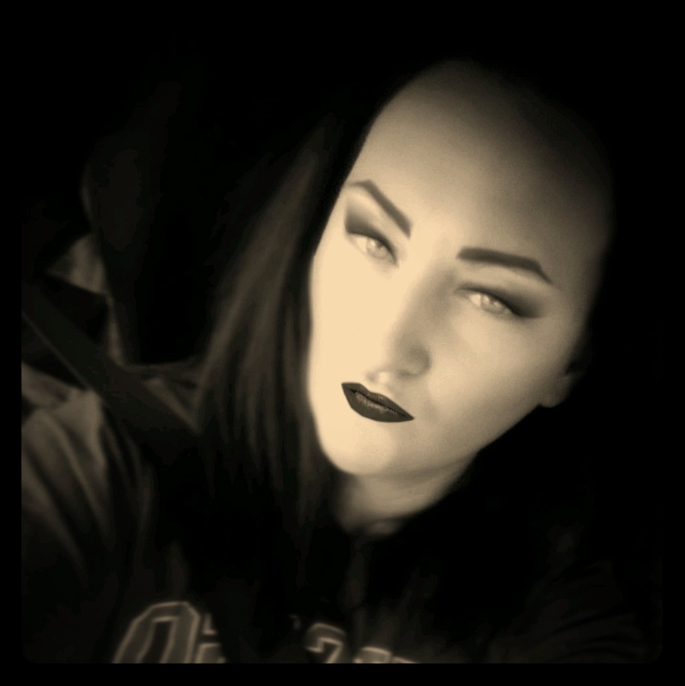 Meet your Posher, Christine